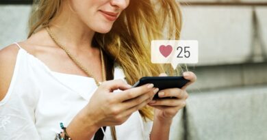 O Amor no tempo das redes sociais: conectando corações no mundo digital